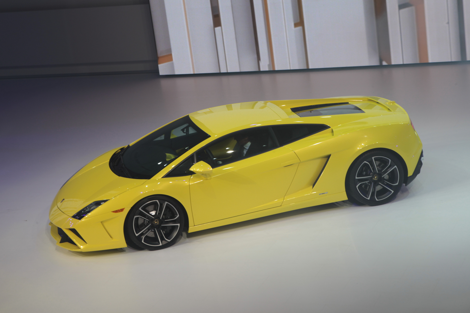 Refreshed Lamborghini Gallardo revealed  Autocar India