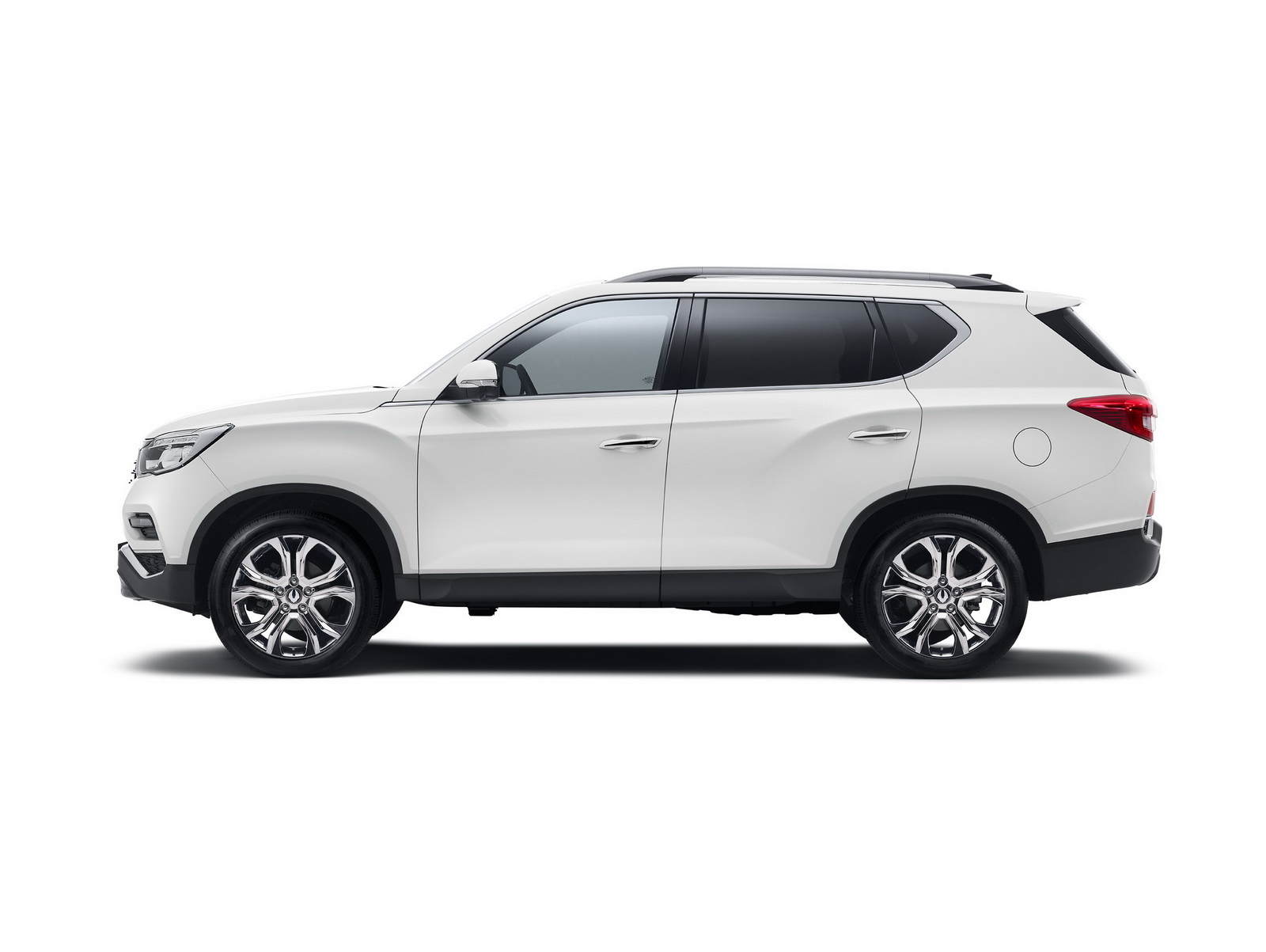Mahindra Alturas (Y400) launch in late November - Autocar ... Mahindra Alturas (Y400) launch in late November - Autocar ...