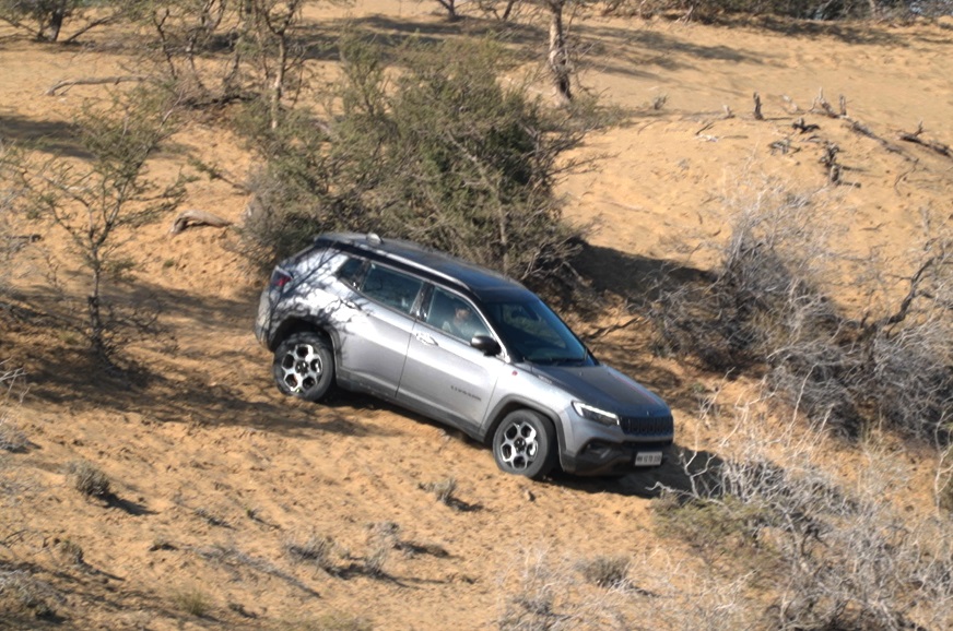 Jeep Compass Trailhawk exterior side