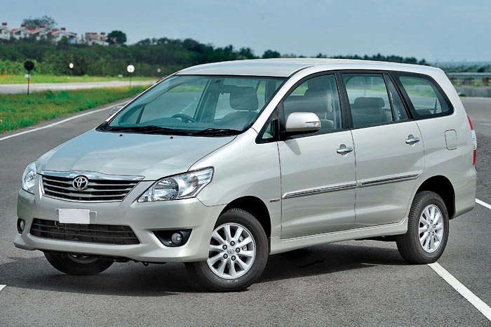 Toyota Innova Vs Mahindra XUV500 Feature Autocar India