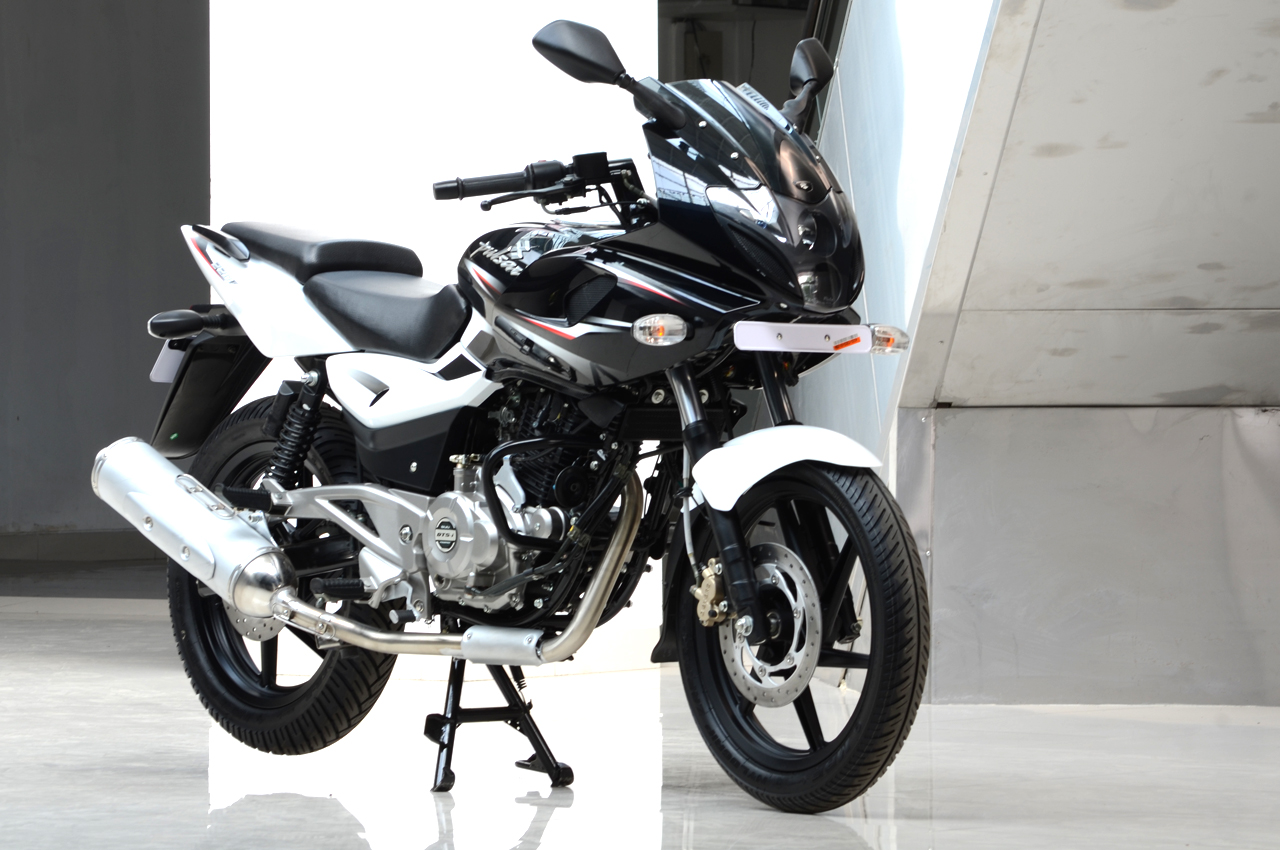 bajaj pulsar 220f second hand price