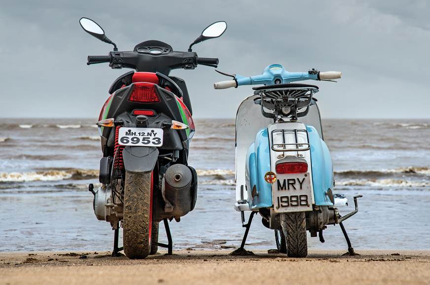 1962 Lambretta Li 150 vs 2018 Aprilia SR 150 rear