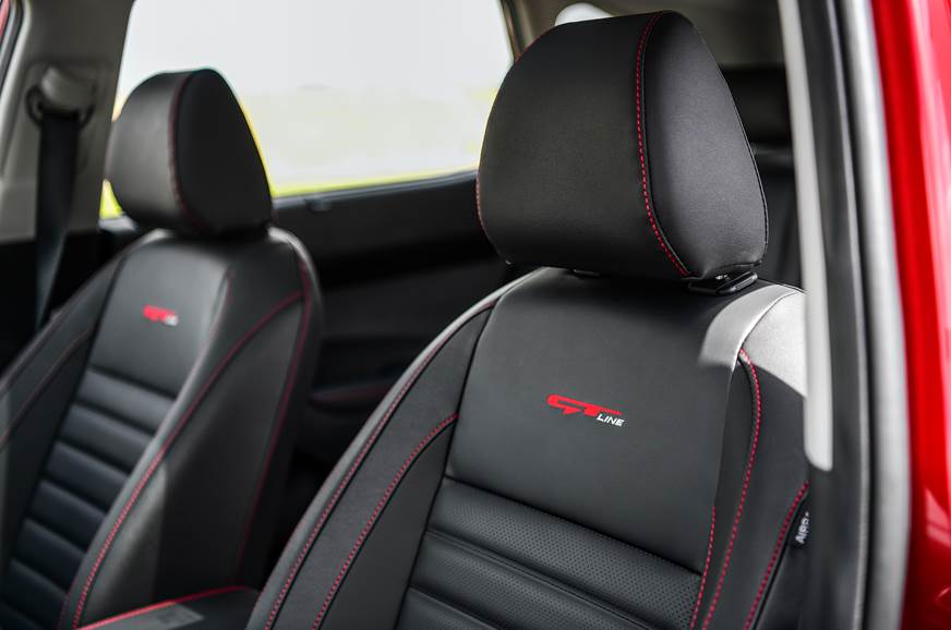 Kia Seltos front seats