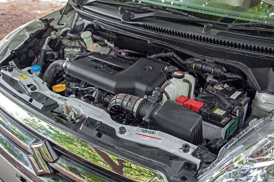 2018 Mahindra Marazzo vs Maruti Suzuki Ertiga comparison Autocar India