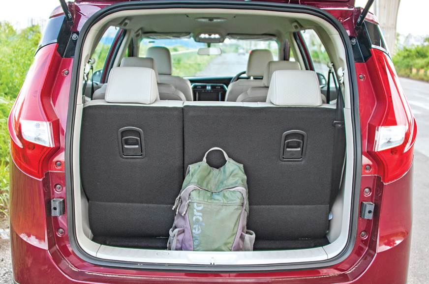 Mahindra Marazzo boot Mahindra Marazzo boot