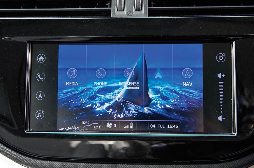 Mahindra Marazzo infotainment Mahindra Marazzo infotainment