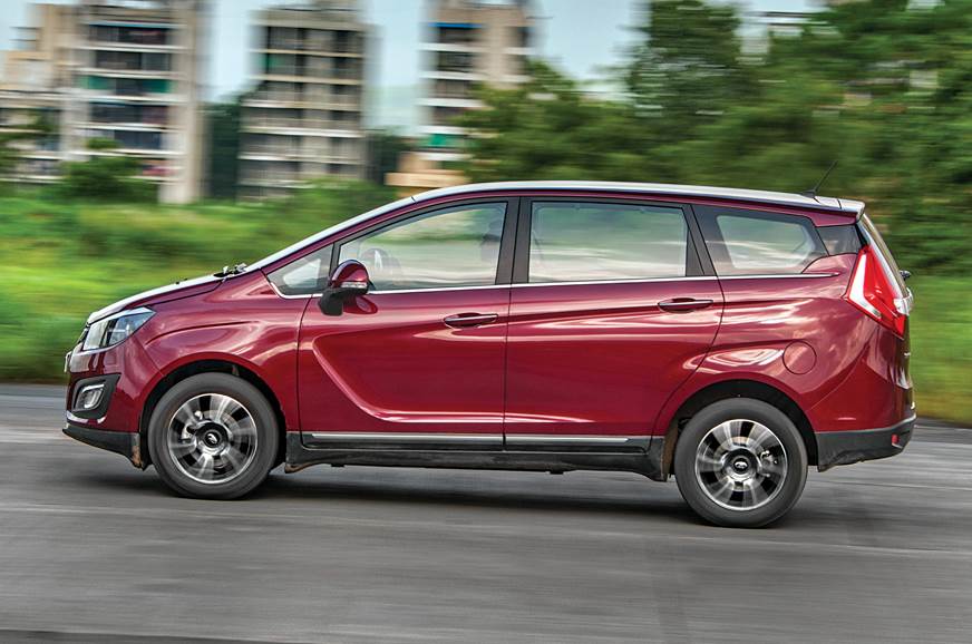 Mahindra Marazzo side action Mahindra Marazzo side action