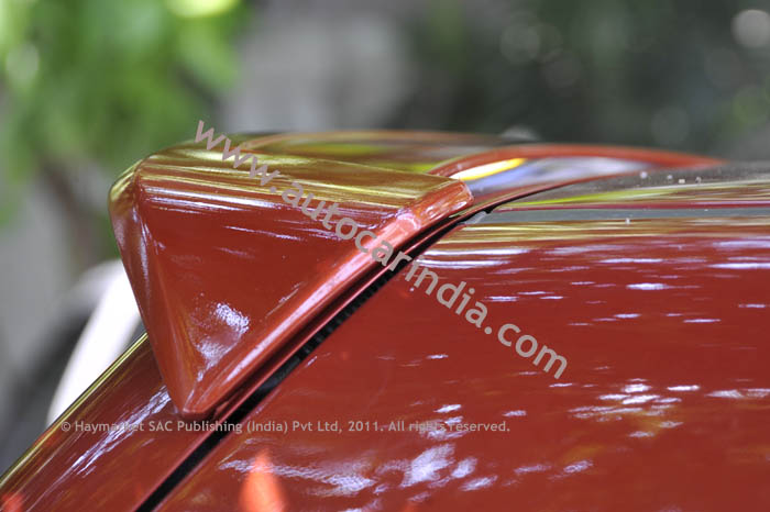 alto lxi rear spoiler price