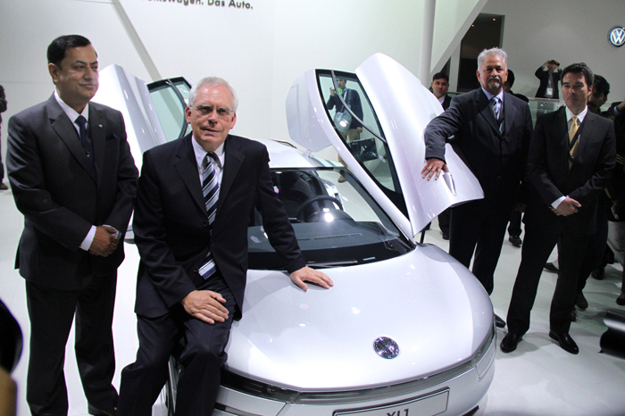 VW unveils Beetle, XL1, launches Touareg - Image 3