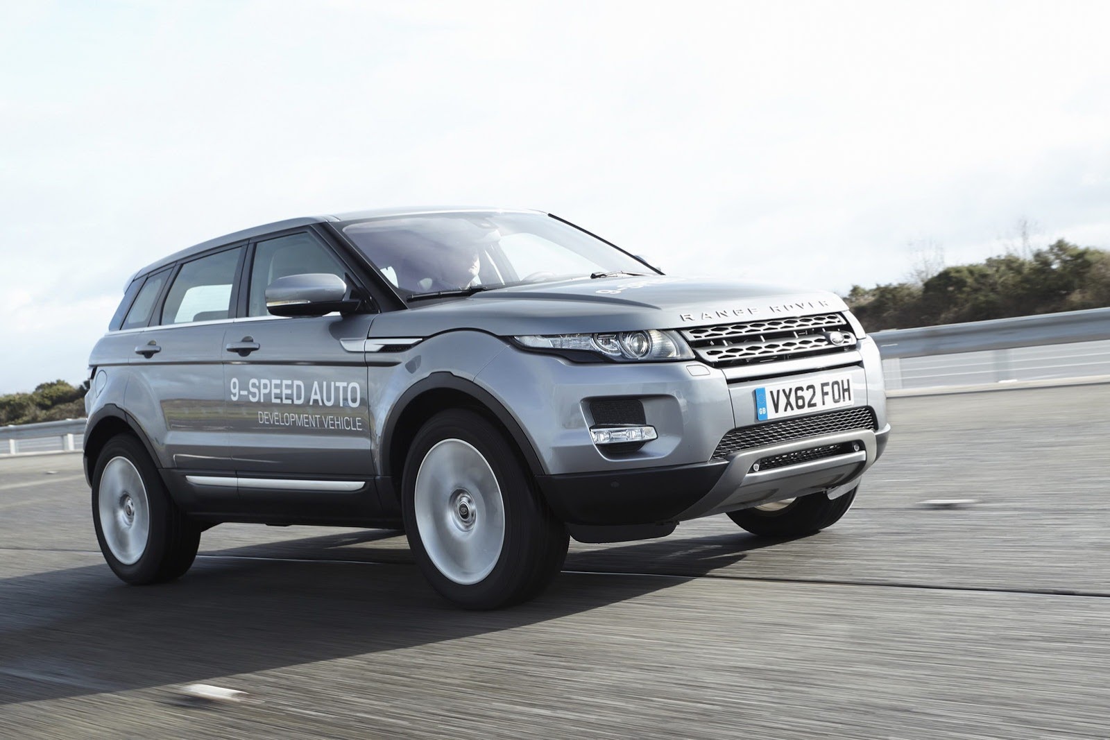 Range Rover Evoque to get 9-speed gearbox - Image 2