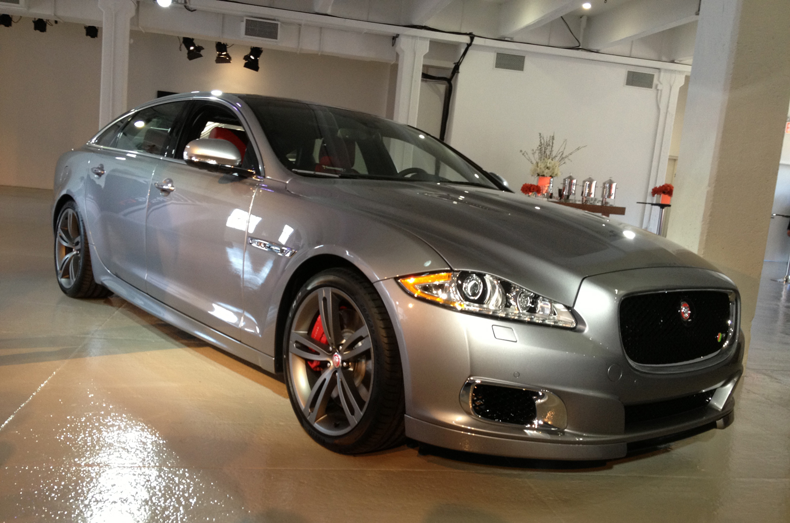 Jaguar XJR revealed - Image 1