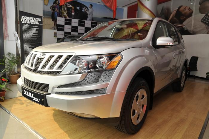 Mahindra readies base ‘W4’ XUV500 variant
