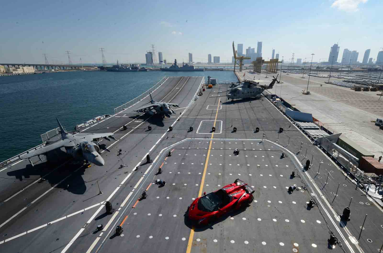 Lamborghini Veneno Roadster debuts at Abu Dhabi - Image 3