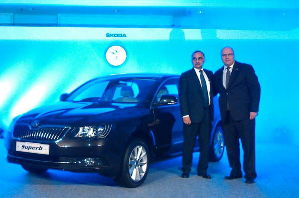 Skoda Superb facelift launched at Rs 18.87 lakh