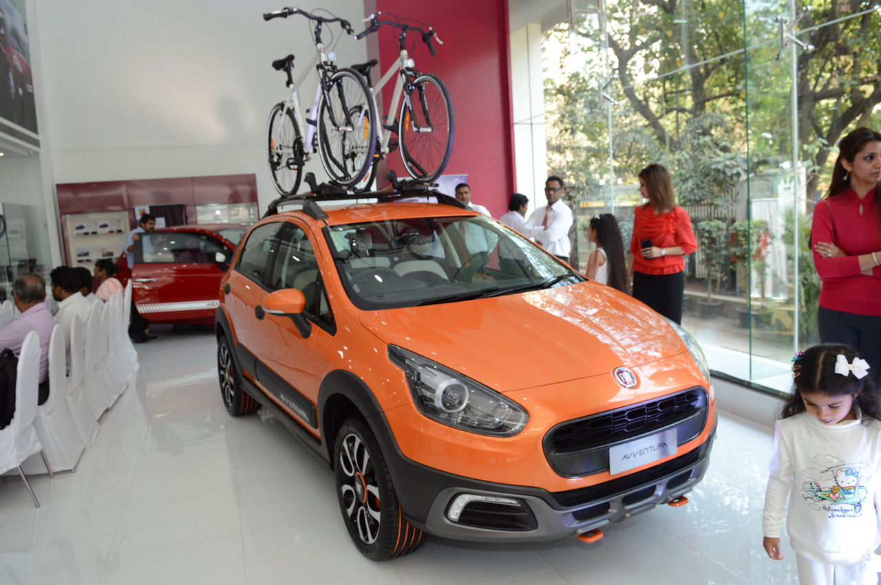 Fiat Avventura and Abarth 500 on display in Mumbai - Image 1