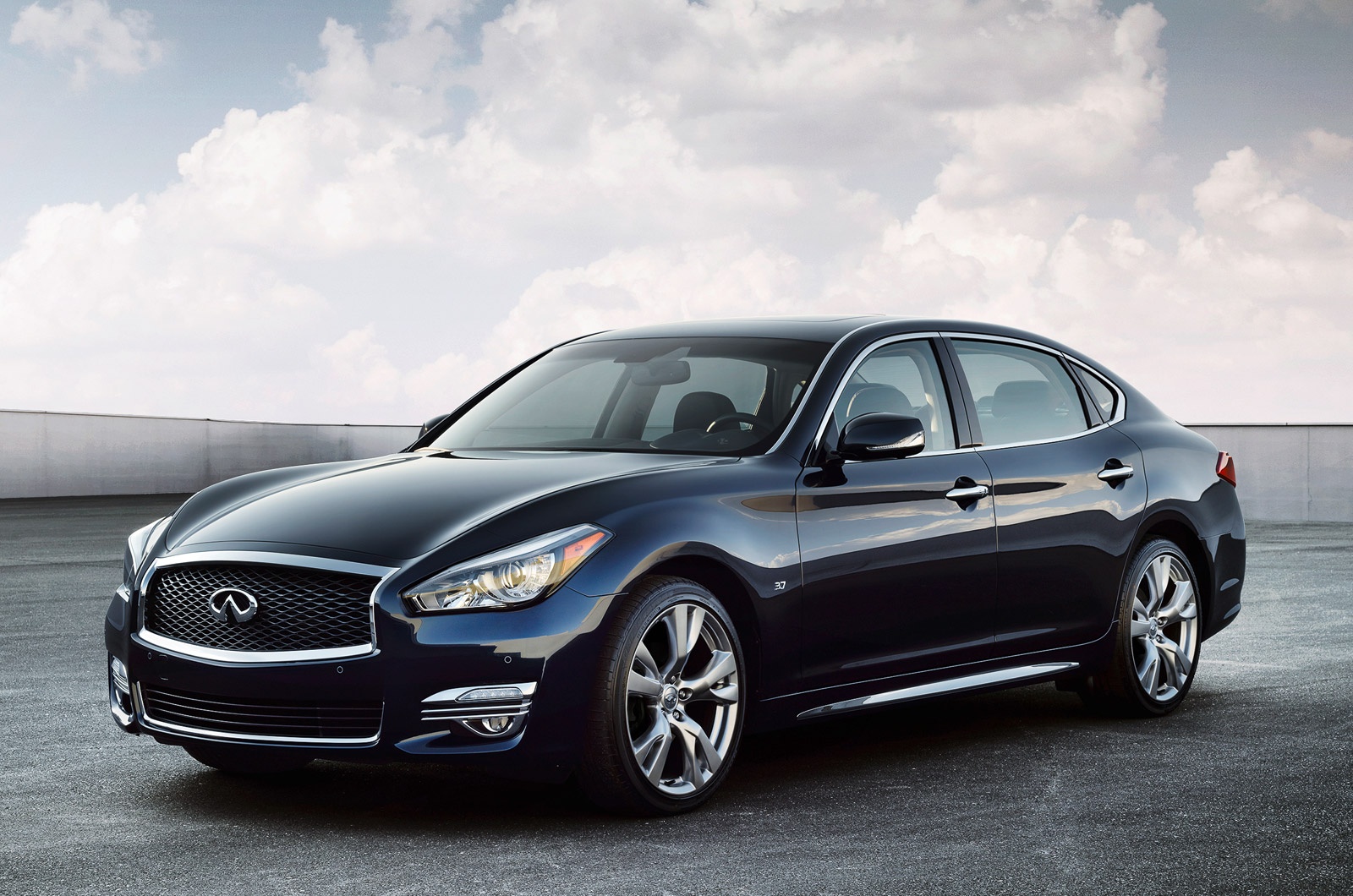 New York 2014: Revised Infiniti Q70 shown  - Image 1