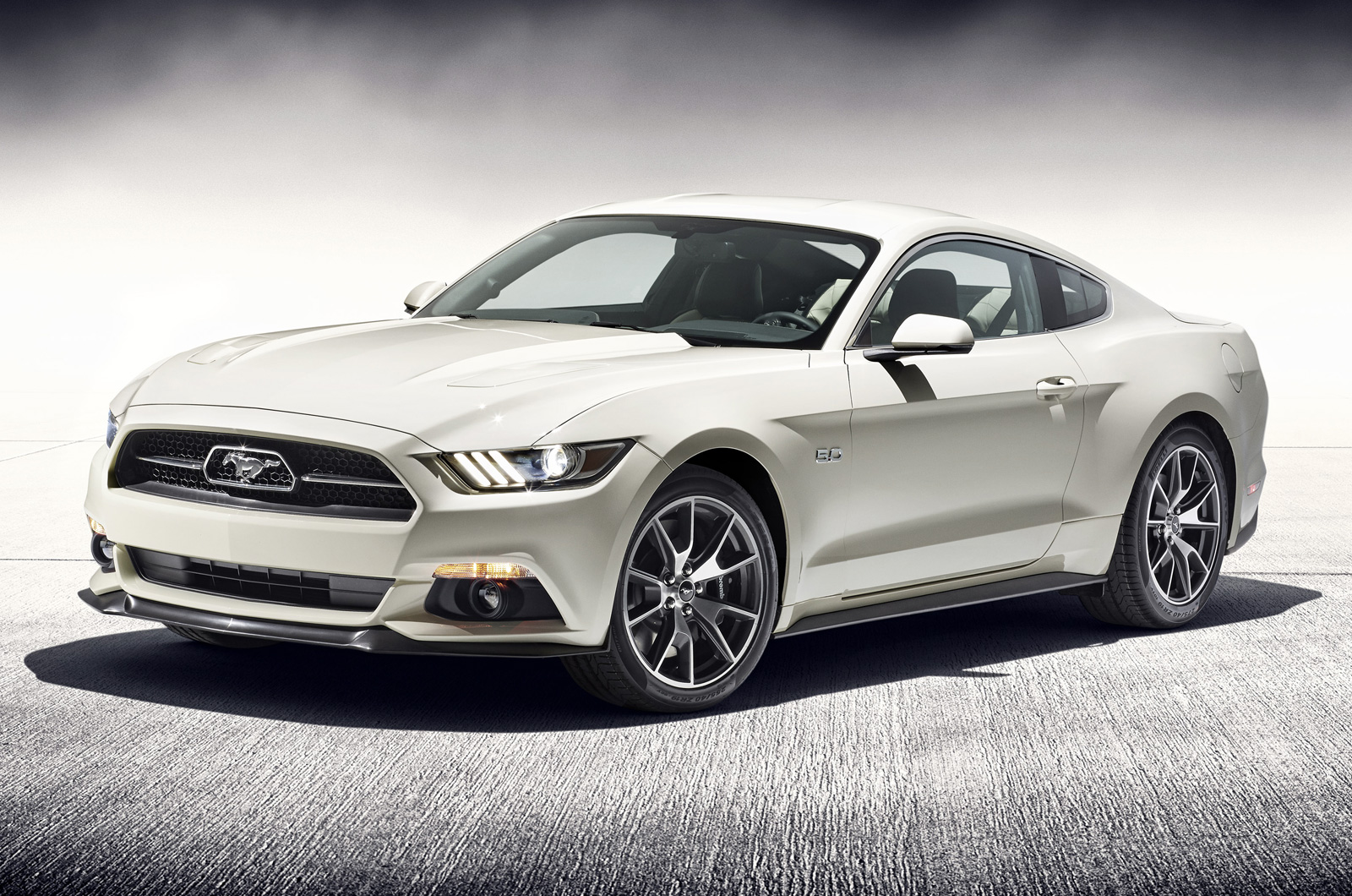 New York 2014: Ford Mustang 50th Anniversary edition revealed - Image 5