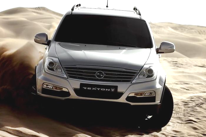 Mahindra SsangYong Rexton RX6 launched at Rs 19.96 lakh