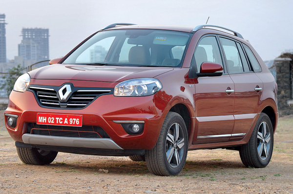 New Hyundai Santa Fe vs Renault Koleos comparison - Image 2