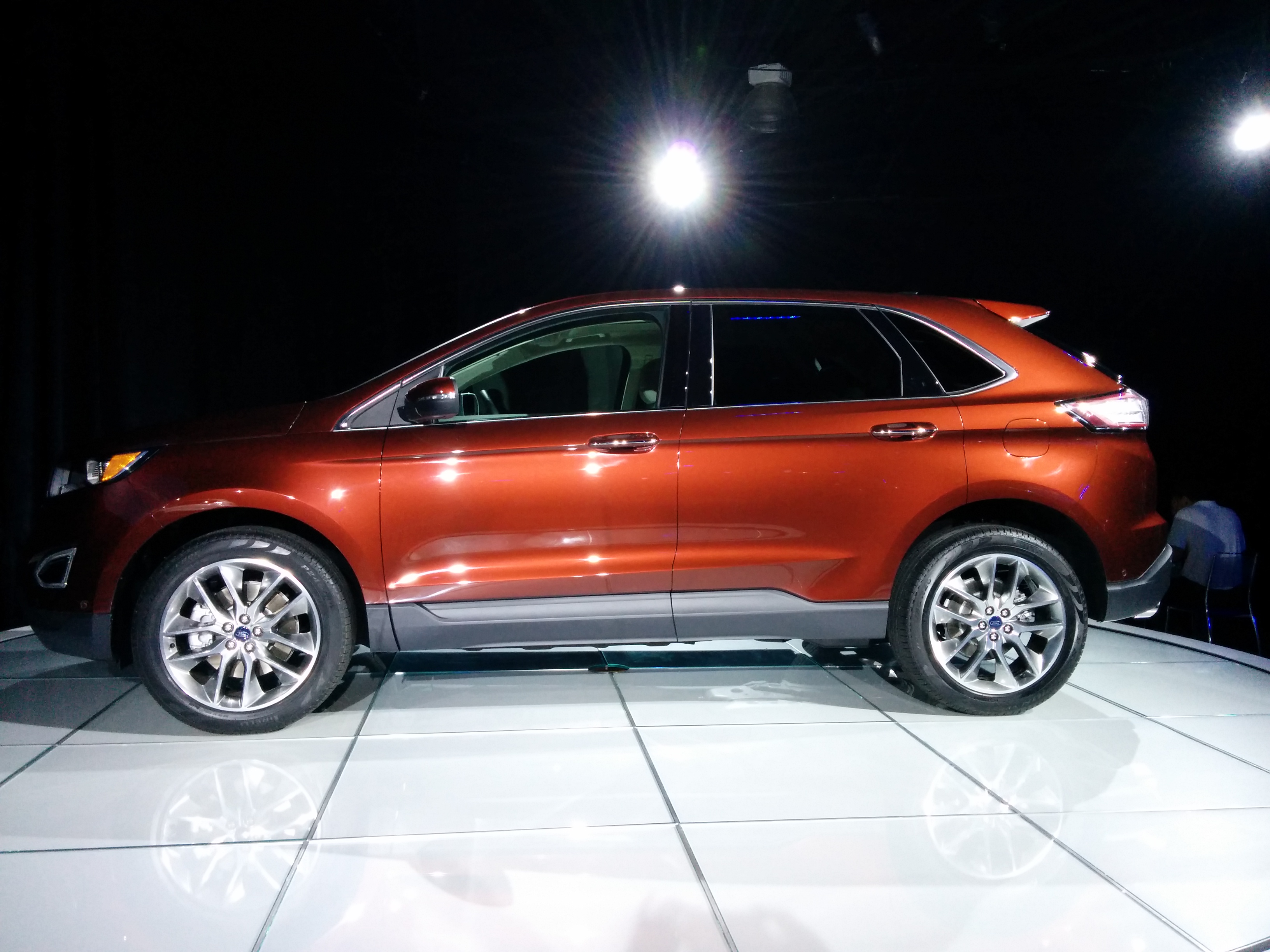 New Ford Edge crossover revealed - Image 15