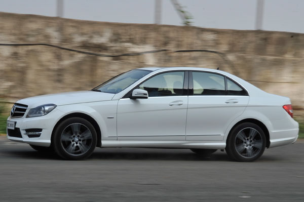 Mercedes, Carzonrent launch self-drive luxury car rental service