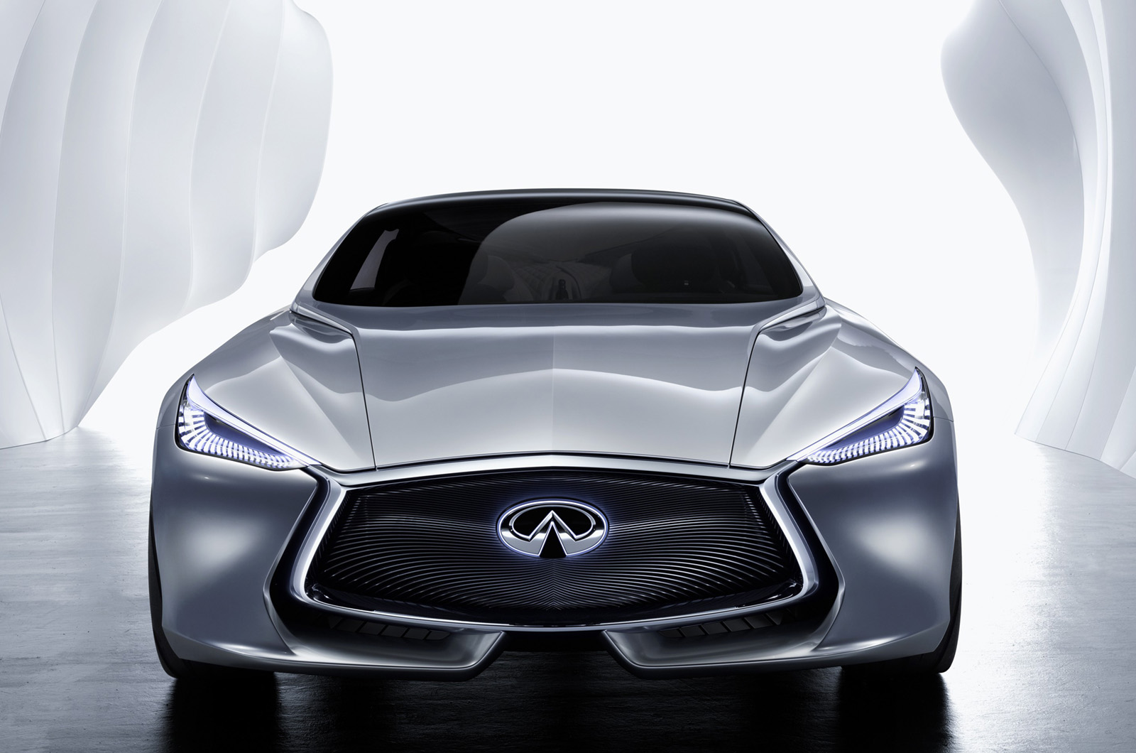 Infiniti Q80 Inspiration Concept revealed at Paris - Image 2