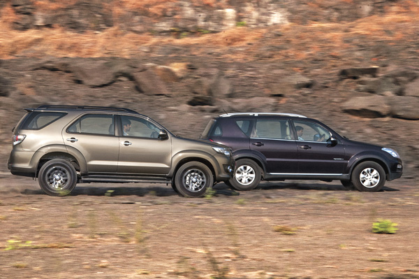 Toyota Fortuner 4WD auto vs SsangYong Rexton comparison - Image 1