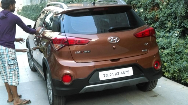 Hyundai i20 Active leaked in spy photos - Image 2