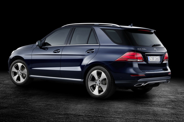 New Mercedes-Benz GLE revealed - Image 2