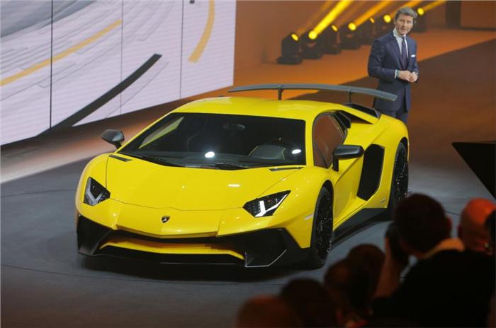 Lamborghini Aventador LP750-4 SV Roadster confirmed