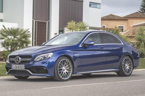 Mercedes AMG c63 s синий