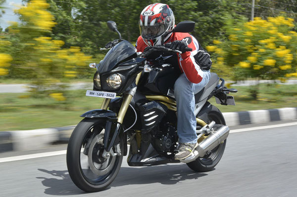 mahindra mojo service cost