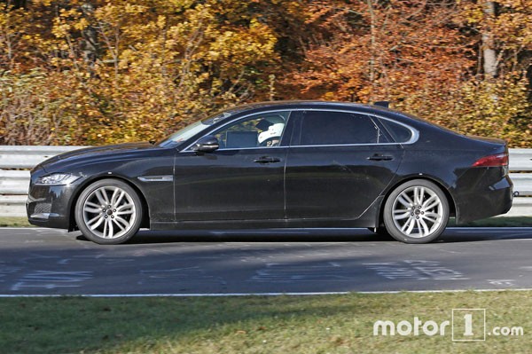 Jaguar XF L undergoing testing - Image 2
