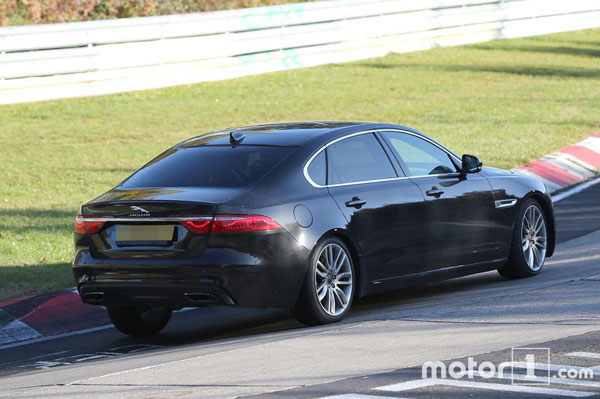 Jaguar XF L undergoing testing - Image 3