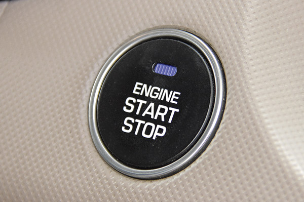 New Ford Figo vs Tata Bolt vs Hyundai Grand i10 comparison - Image 24