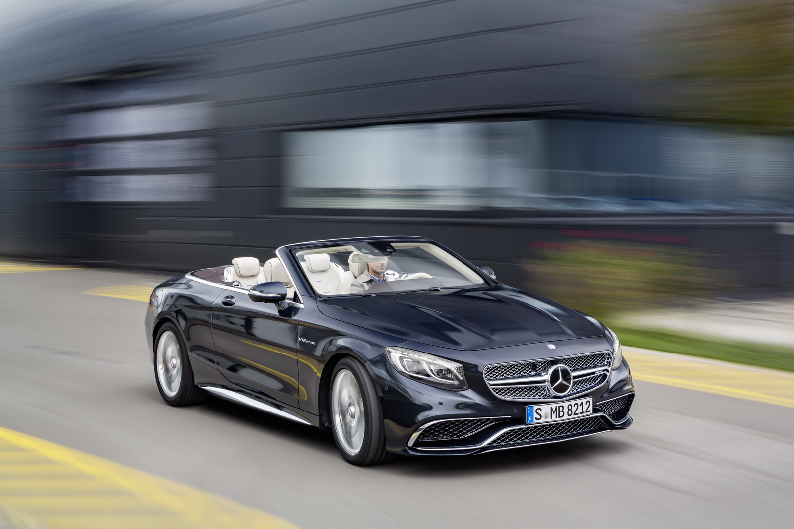 Mercedes-AMG S 65 Cabriolet revealed - Image 1