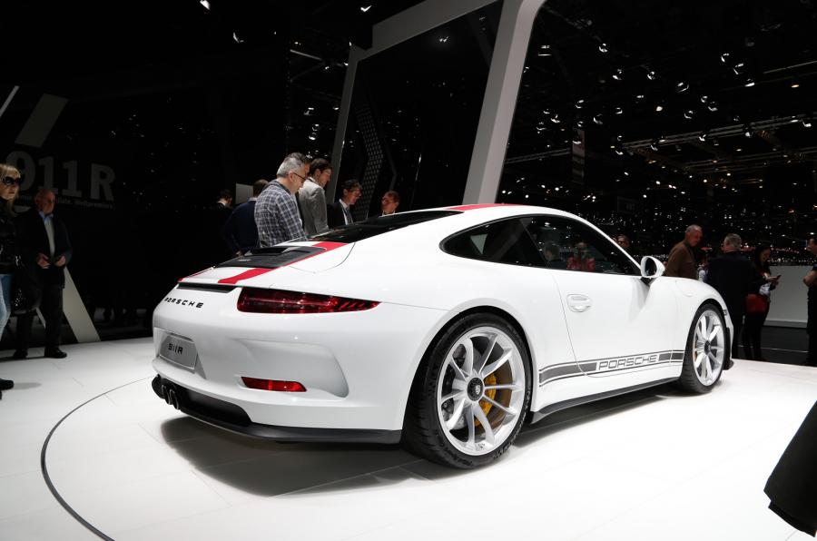 Porsche 911 R unveiled at Geneva Motor Show - Image 2