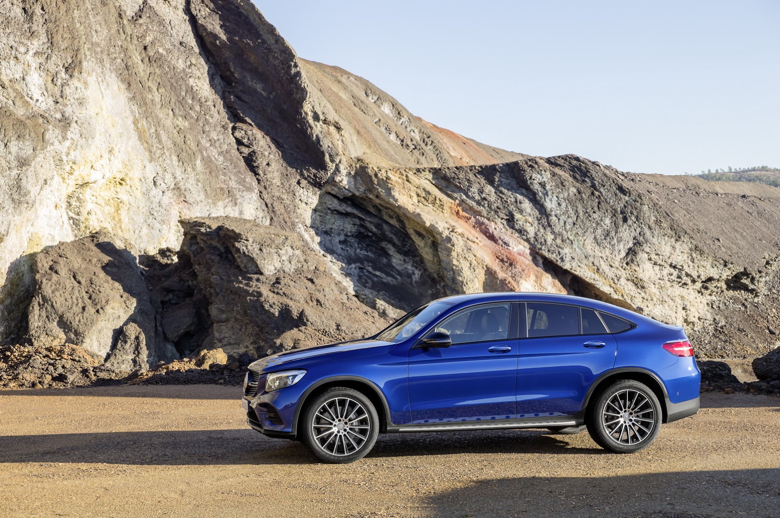 Mercedes Glc Coupe Unveiled At New York Autocar India