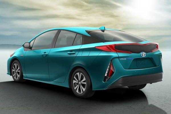 Toyota reveals Prius Prime Plug-in Hybrid - Image 2