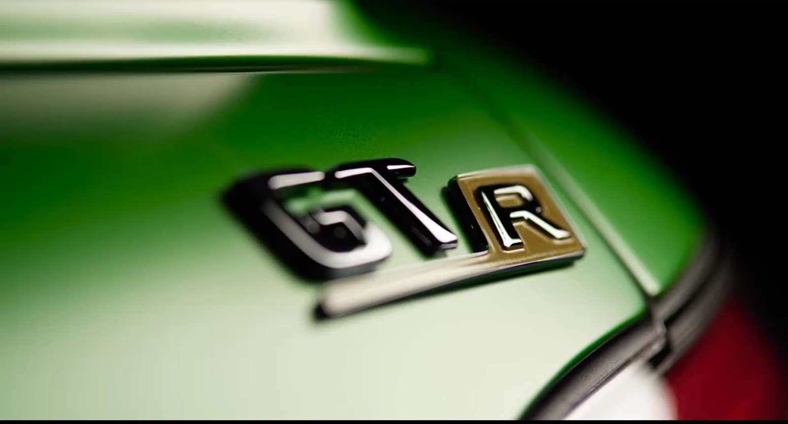 Mercedes-AMG GT R teased - Image 1