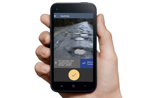 Apps to report potholes launched