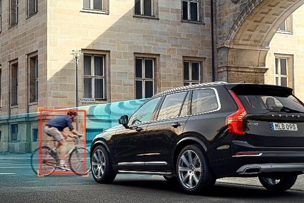 Volvo starts radar-based tech war