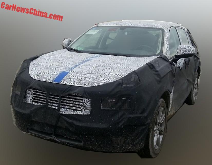 New Lynk & Co CX11 SUV spied
