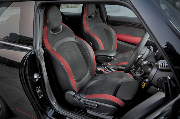 Mini Cooper S Carbon Edition launched at Rs 39.9 lakh - Image 2