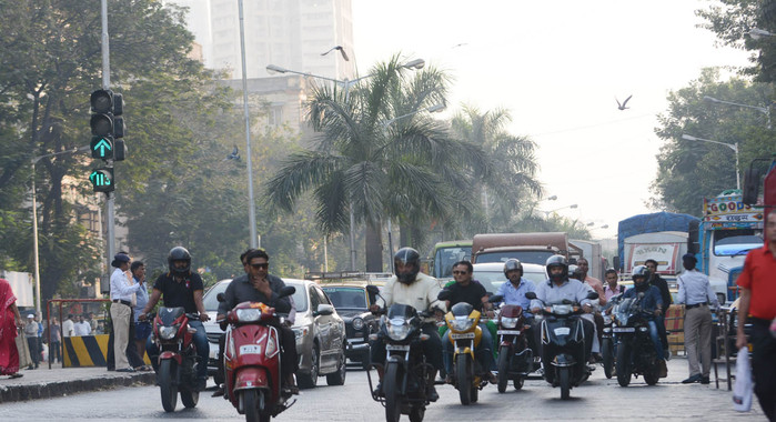 Survey: 78% 2-wheeler riders can’t recognise half the road signs - Image 1