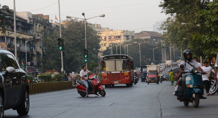 Survey: 78% 2-wheeler riders can’t recognise half the road signs - Image 2