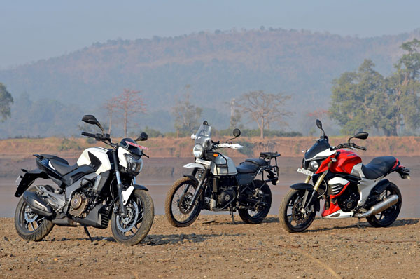 Bajaj Dominar 400 vs Mojo vs Himalayan comparison - Image 2