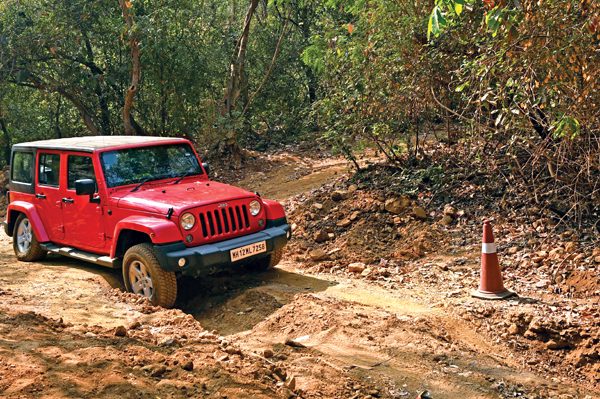 Off-roading with the Jeep Wrangler and Grand Cherokee  - Image 2
