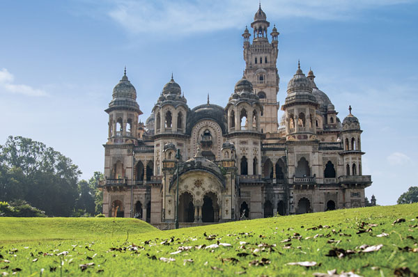 Living life king-size - 2 - Image 2