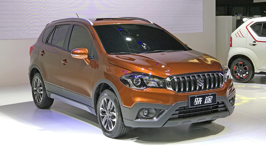 Suzuki S-cross facelift showcased at Shanghai